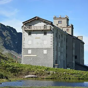 Hotel Hospice Du Petit Saint Bernard